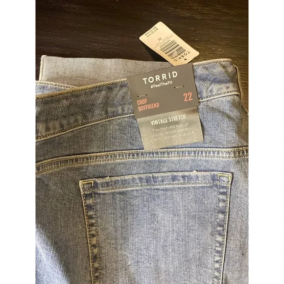 NEW WITH TAGS Torrid Jeans - Picture 1 of 5